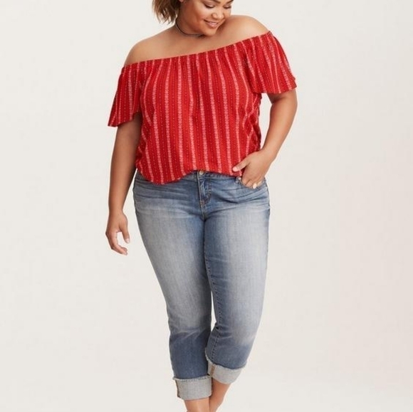 2X • Torrid • Border Print Off Shoulder Top - Picture 2 of 4